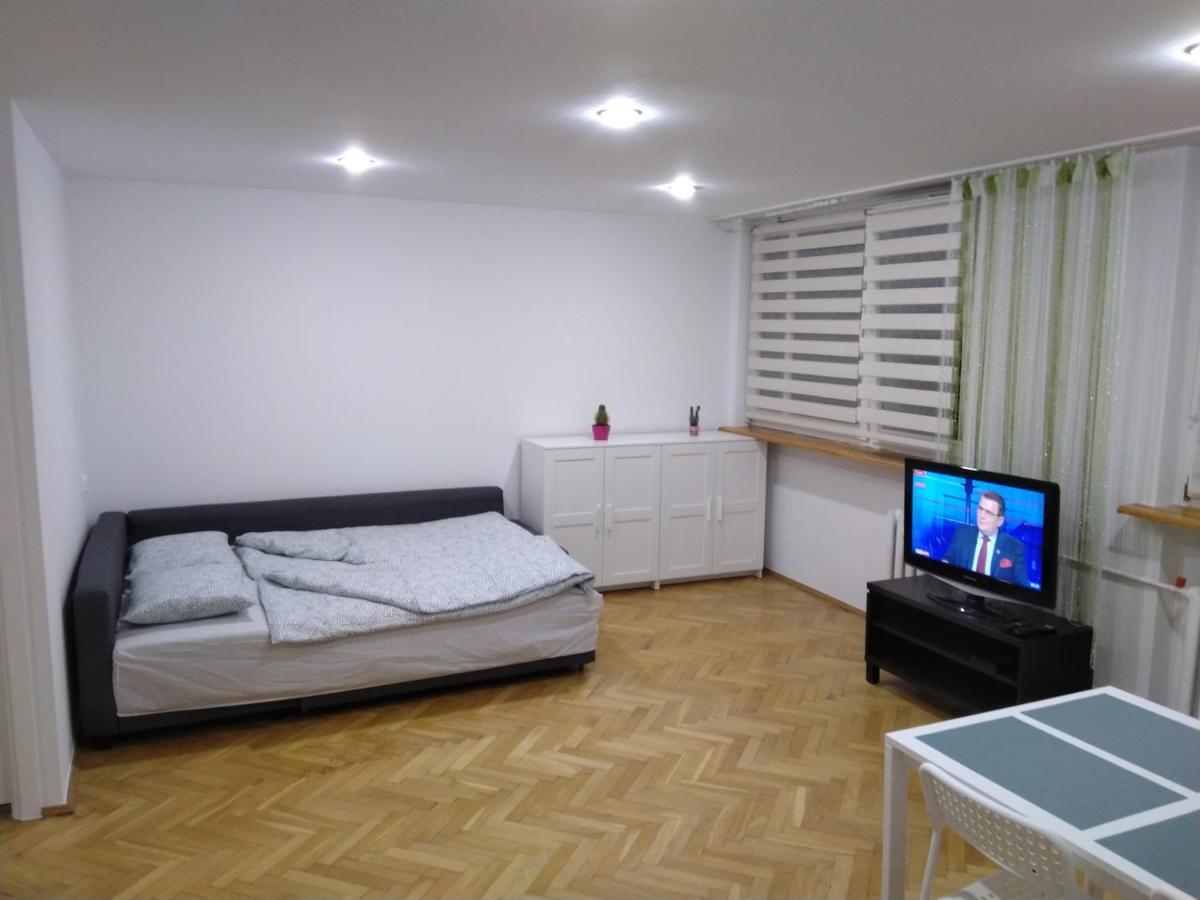 Apartament Zielona Wierzba Blisko Sky Tower Apartment Wroclaw Luaran gambar