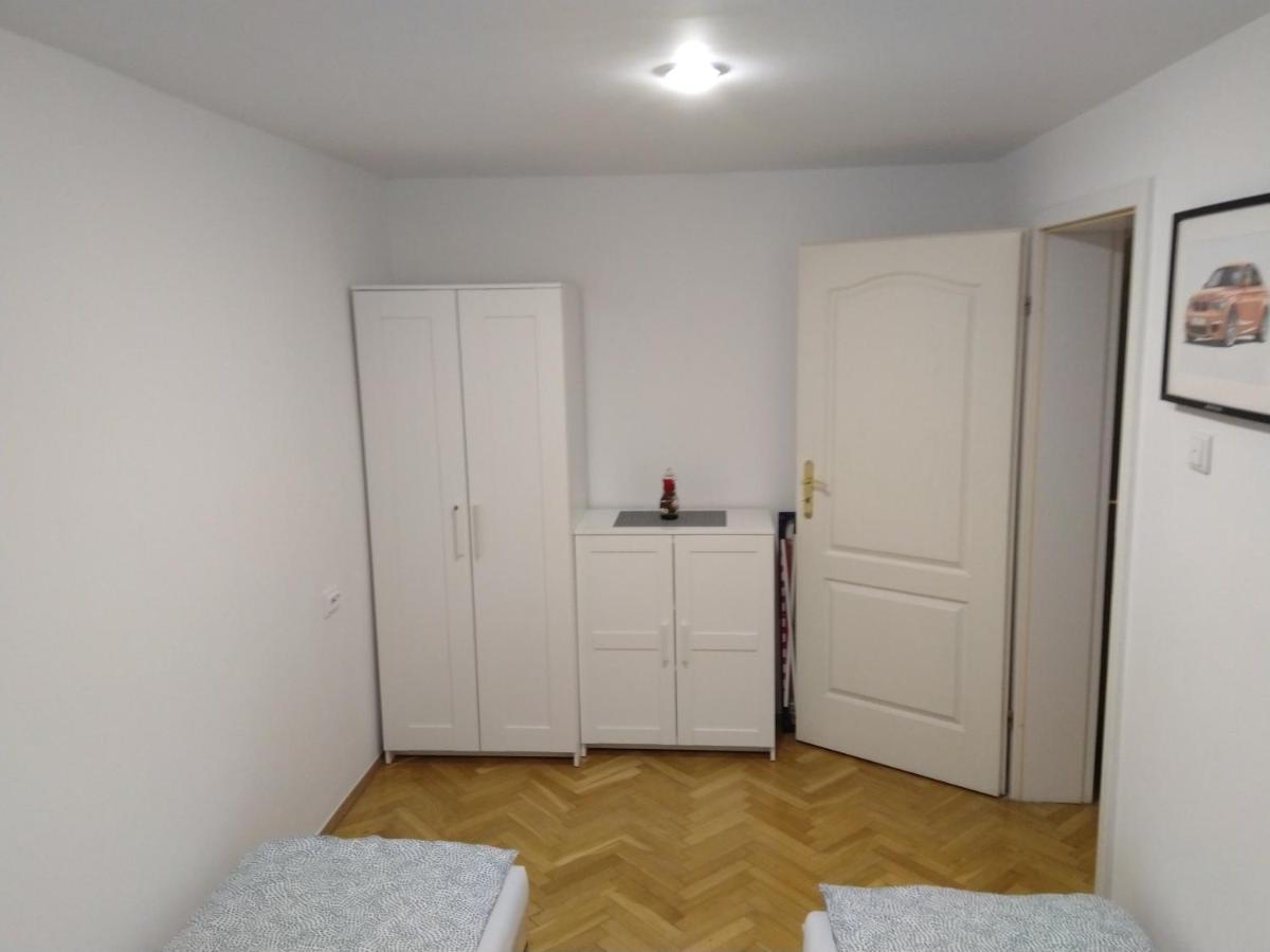 Apartament Zielona Wierzba Blisko Sky Tower Apartment Wroclaw Luaran gambar