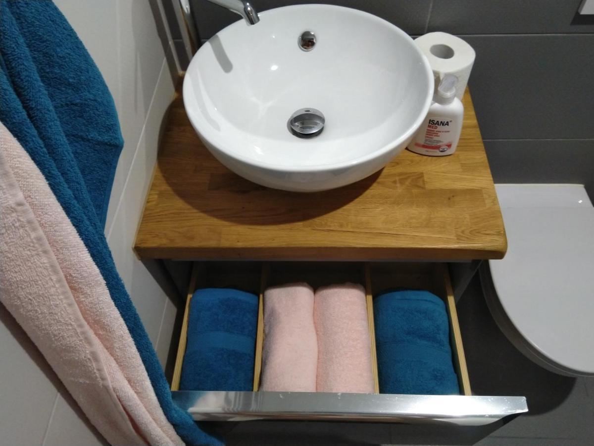 Apartament Zielona Wierzba Blisko Sky Tower Apartment Wroclaw Luaran gambar