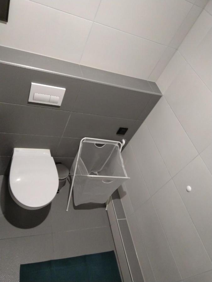 Apartament Zielona Wierzba Blisko Sky Tower Apartment Wroclaw Luaran gambar