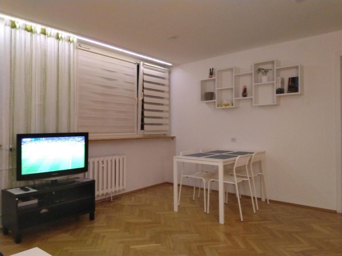 Apartament Zielona Wierzba Blisko Sky Tower Apartment Wroclaw Luaran gambar